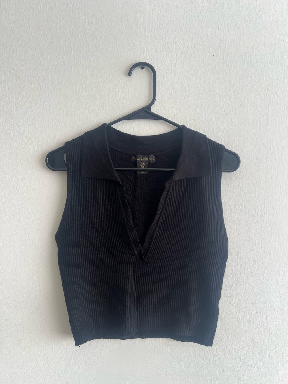 House of Harlow Black Ribbed Sleeveless Polo crop top
